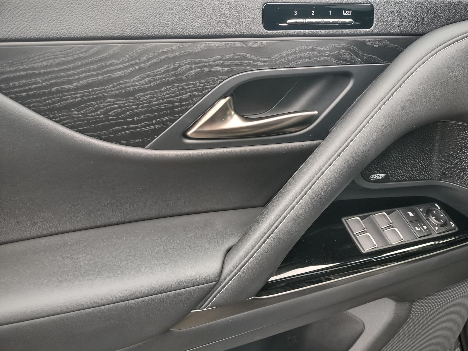 Used 2023 Black Lexus 600 Premium image 21