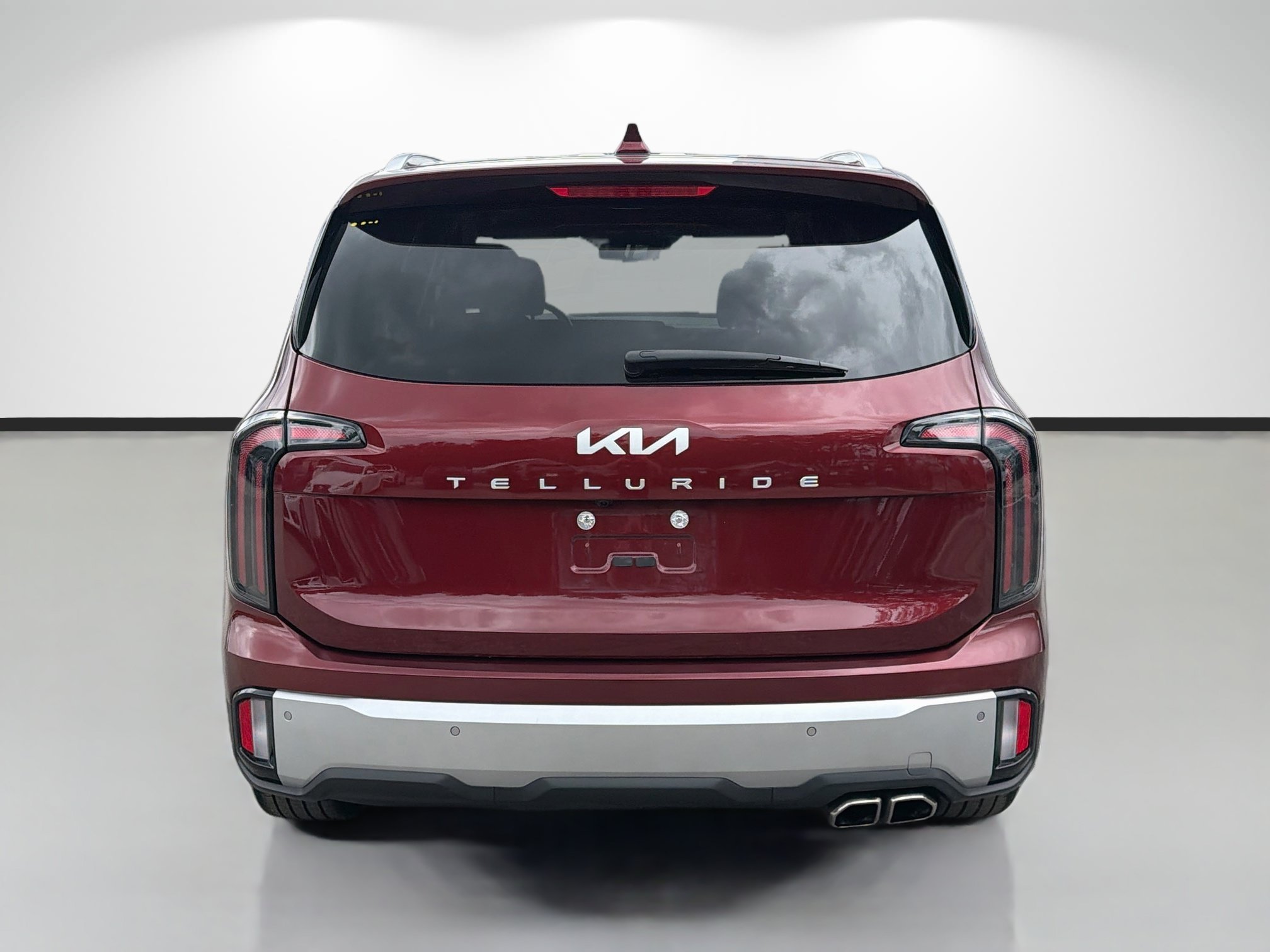 Used 2024 Dawning Red Kia EX image 4
