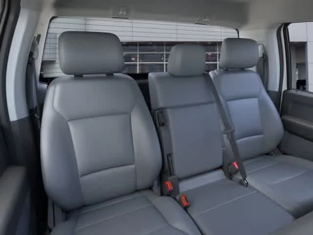 New 2026 Oxford White Ford XL image 13