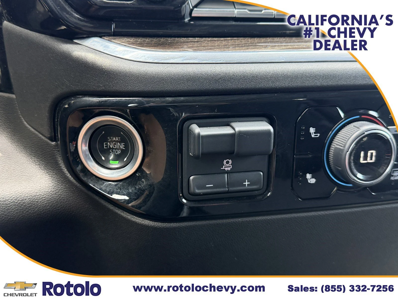 Used 2025 Summit White Chevrolet LT image 21