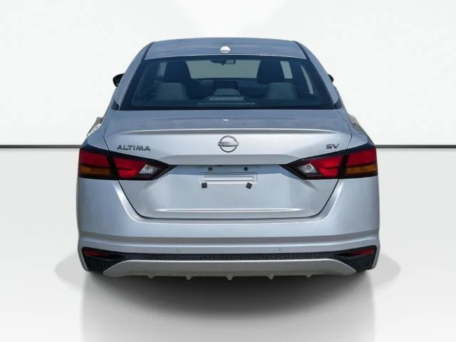 Used 2024 Silver Nissan 2.5 SV image 8