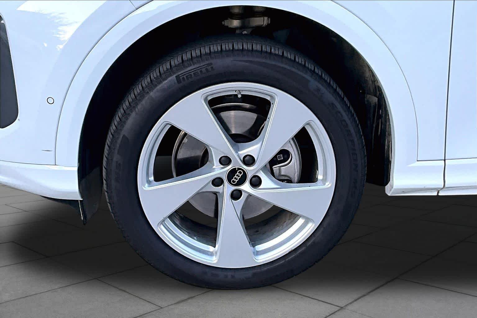 2025 Audi Q5 Premium Plus - Photo 11