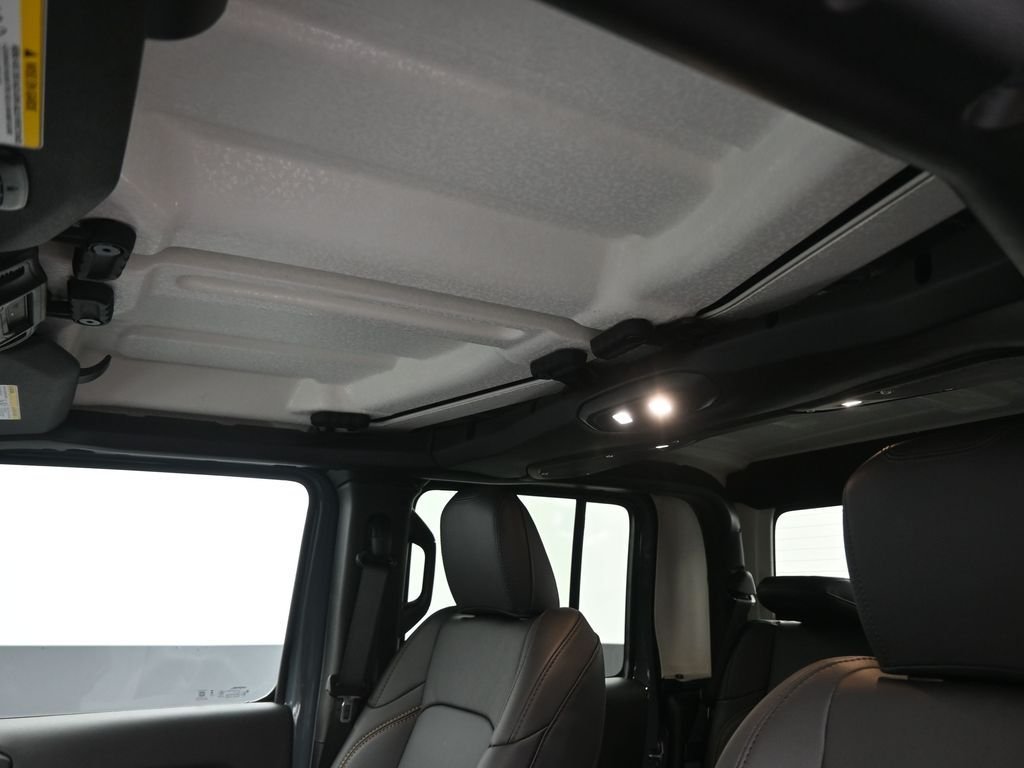 New 2026 Anvil Clearcoat Jeep Texas Trail image 2