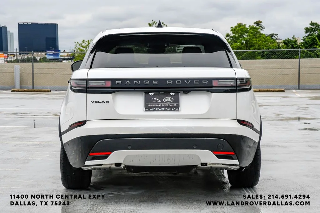 New 2026 Ostuni Pearl Wht Prem Met Land Rover Dynamic SE image 7