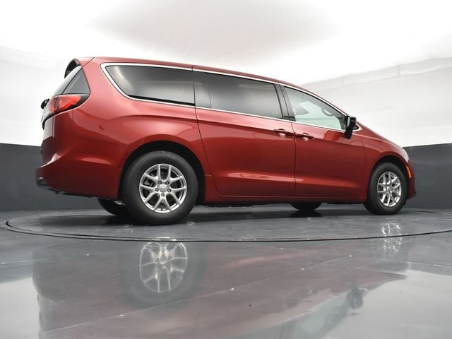 New 2026 Red Hot Pearl-Coat Exterior Paint Chrysler LX image 24