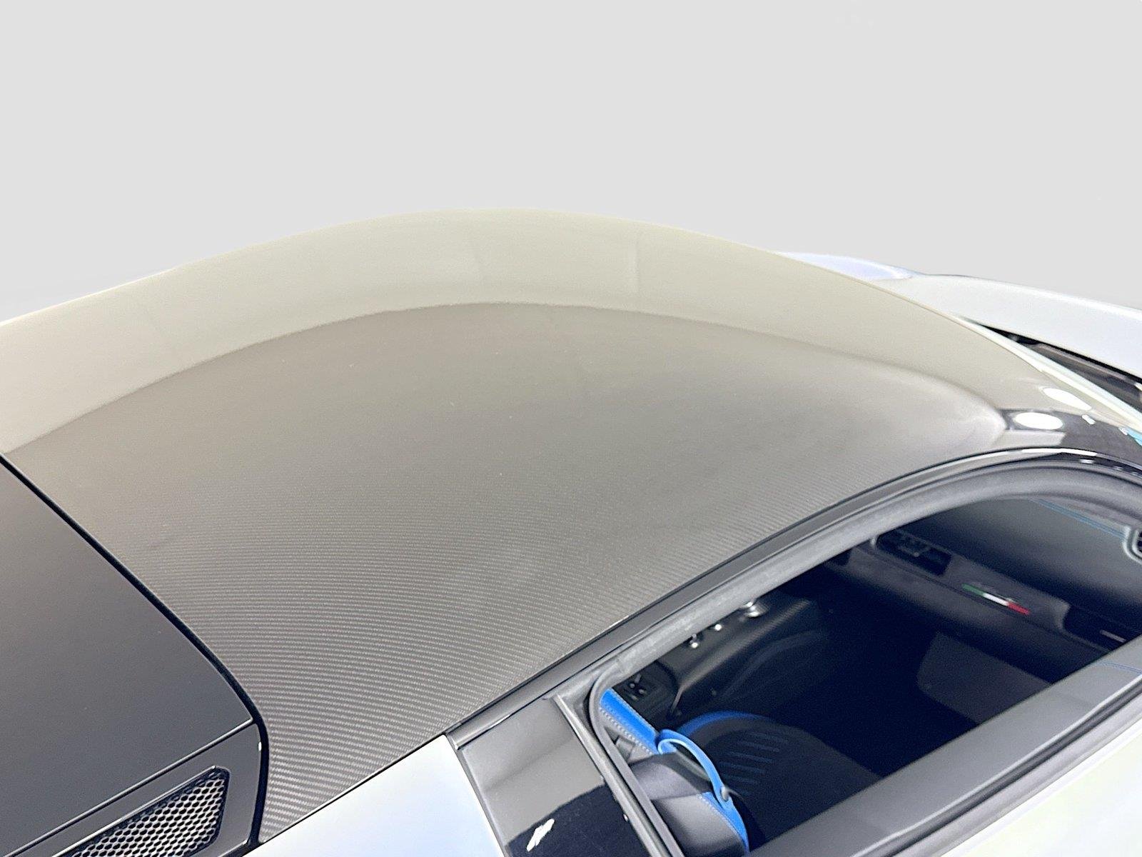 Used 2023 Bianco Solid Maserati  image 34