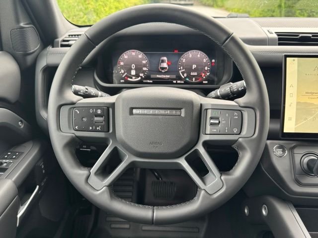 New 2026 Santorini Black Land Rover X-Dynamic SE image 22