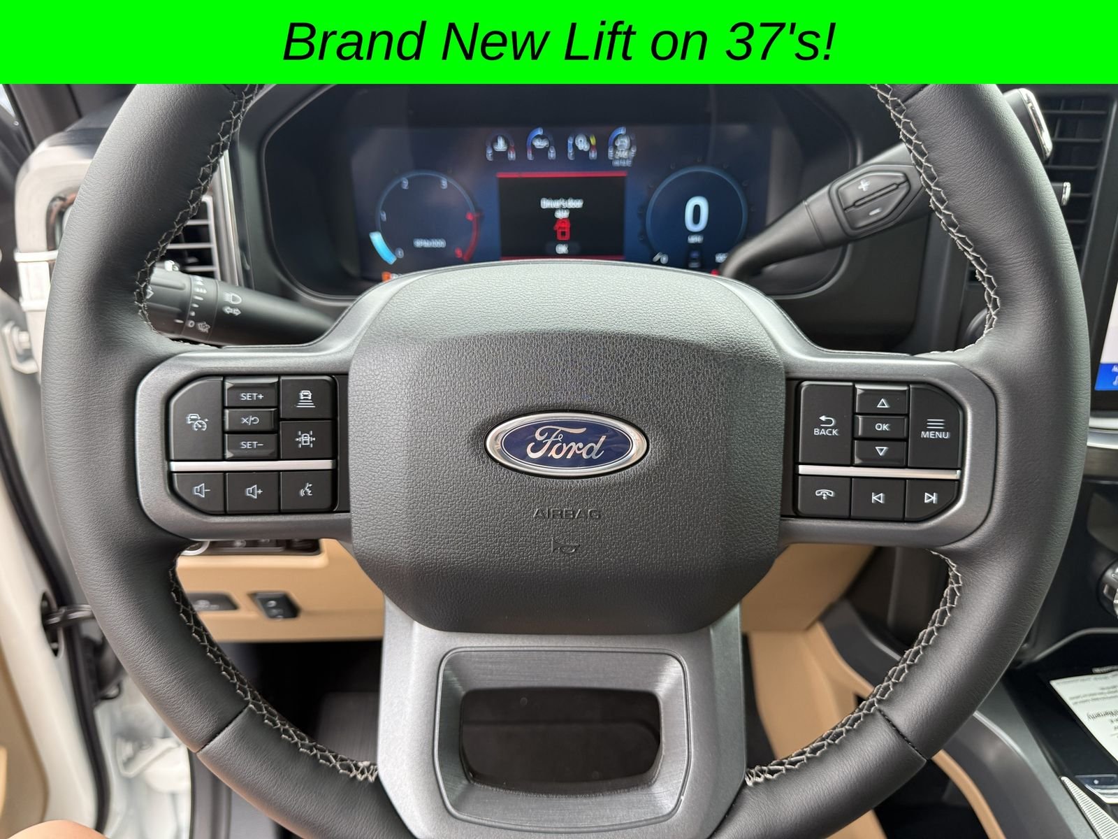 Used 2025 White Ford Lariat image 38
