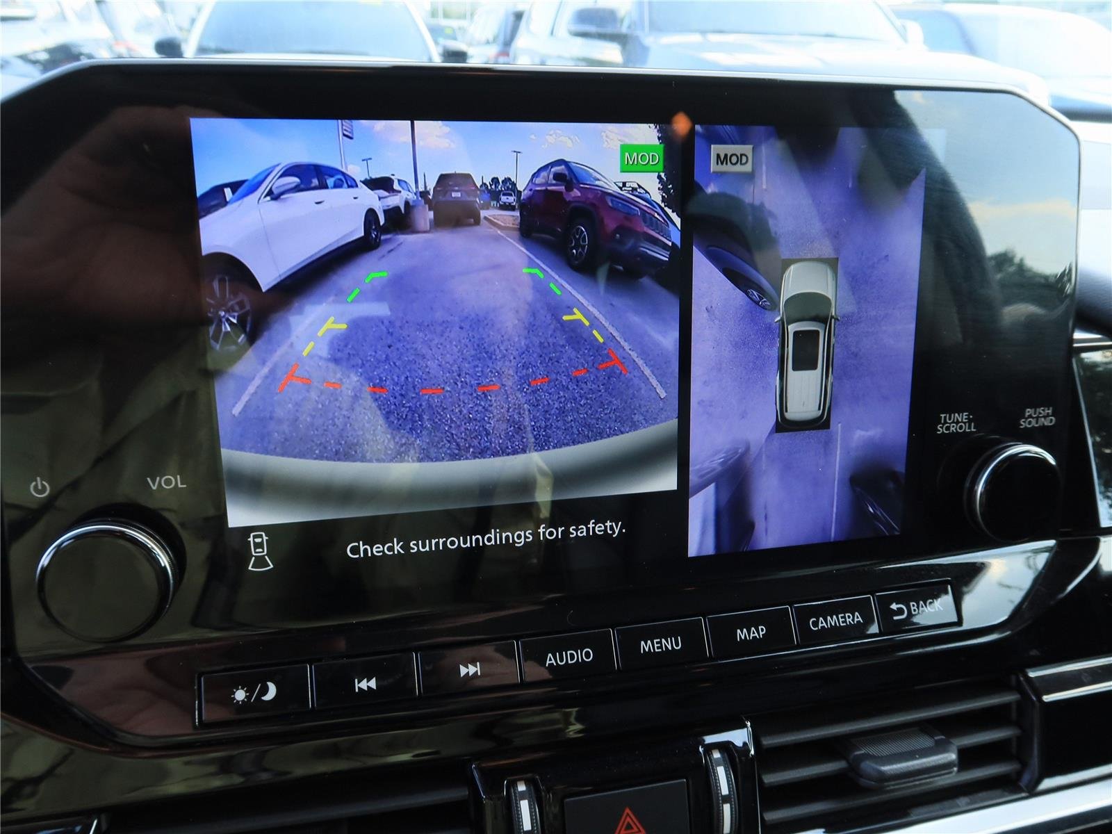 Used 2023 Super Black Nissan SL image 17
