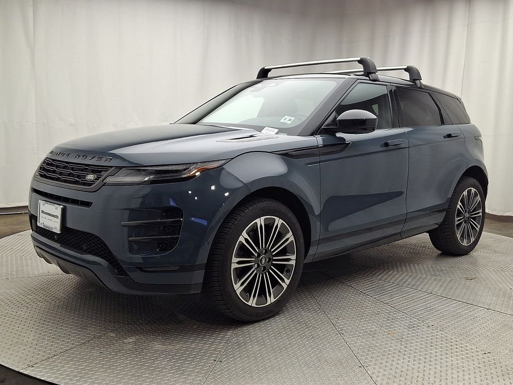 2026 Land Rover Range Rover Evoque Dynamic SE's photo