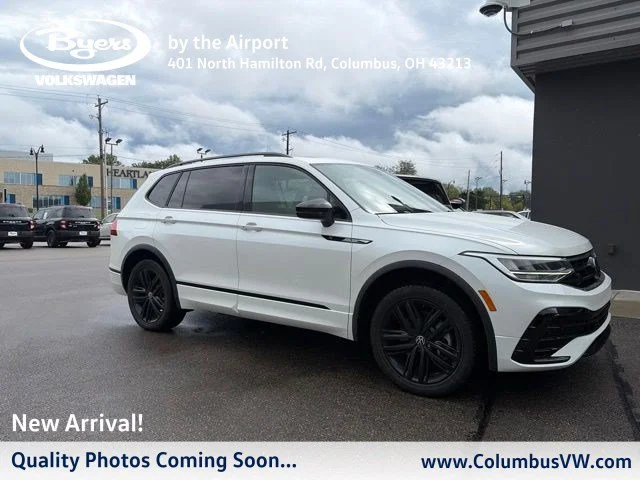 2022 Volkswagen Tiguan SE R-Line Black