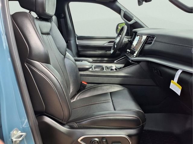 New 2026 Steel Blue Exterior Paint Jeep Upland image 15