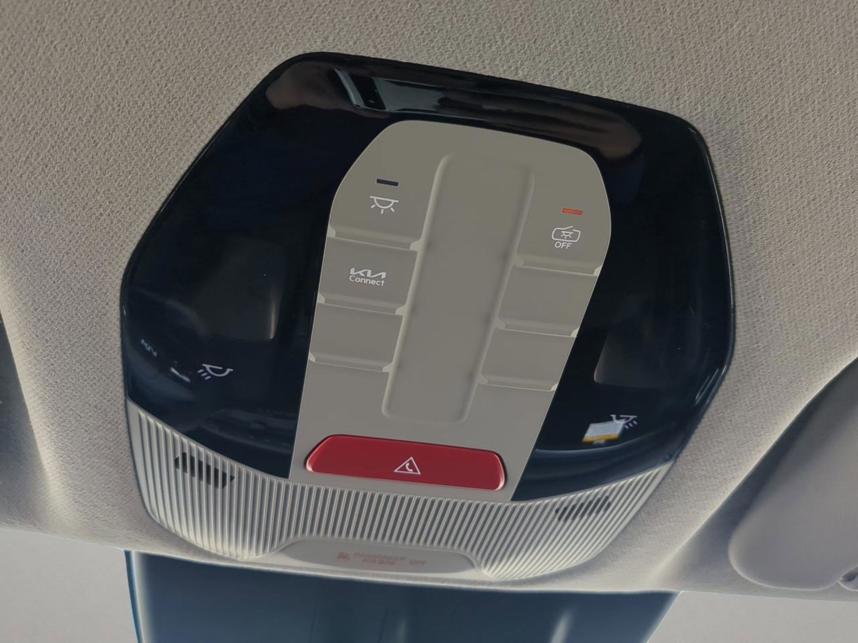 New 2026 Snow White Pearl Kia LXS image 16
