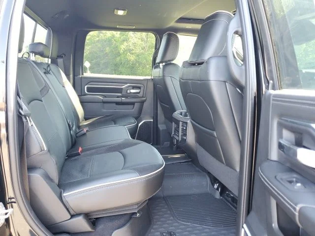 New 2026 Diamond Black Crystal Pearl-Coat Exterior Paint RAM Laramie image 23