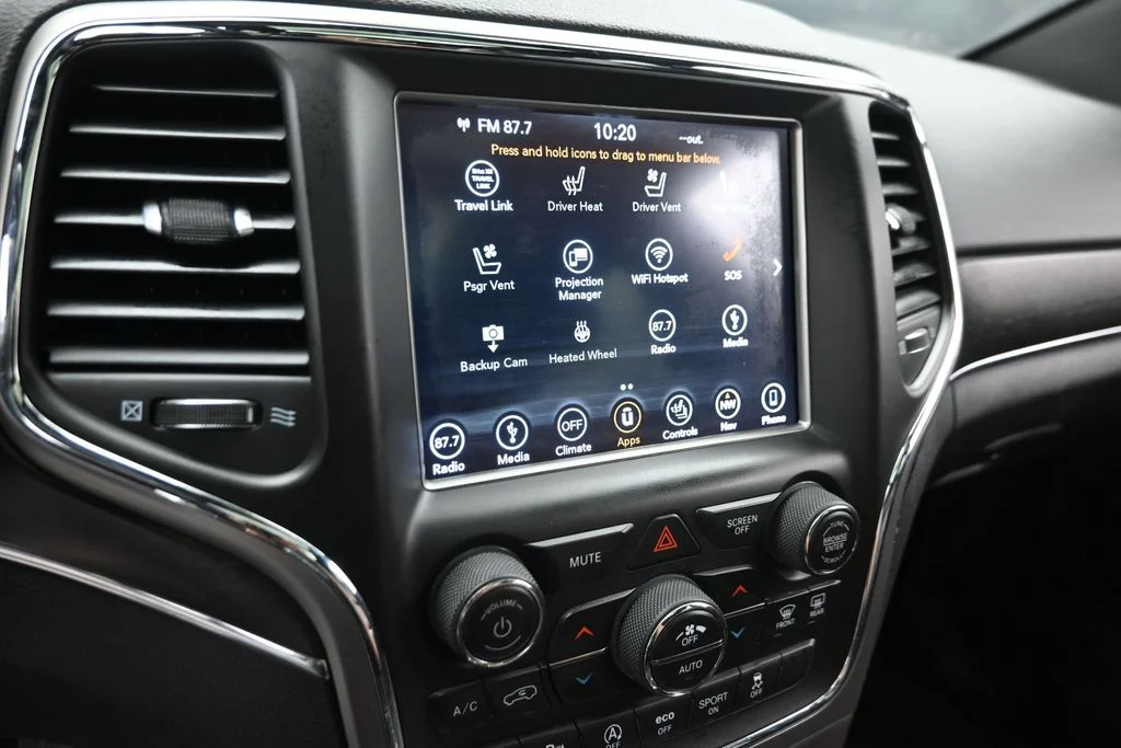 Used 2018 White Jeep Limited image 21