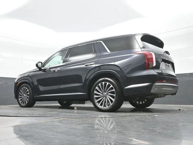 Used 2024 White Hyundai Calligraphy image 19
