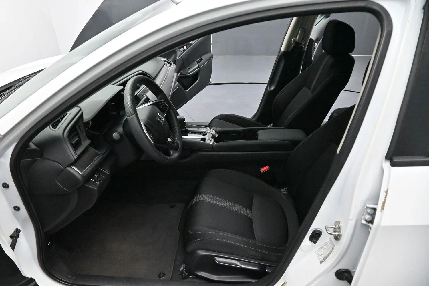 Used 2020 Platinum White Pearl Honda LX image 11