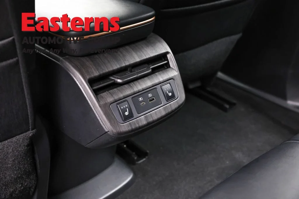 Used 2023 Black Nissan ENGAGE image 22