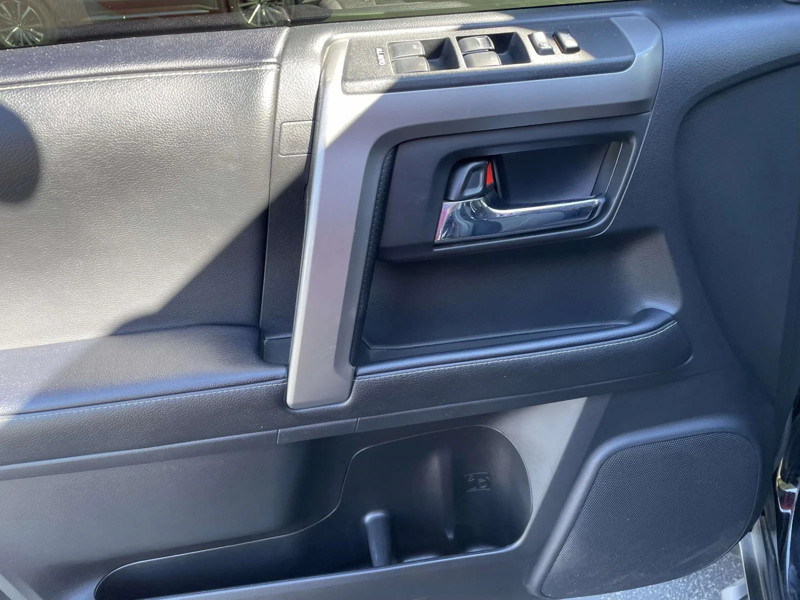 Used 2023  Toyota SR5 image 14