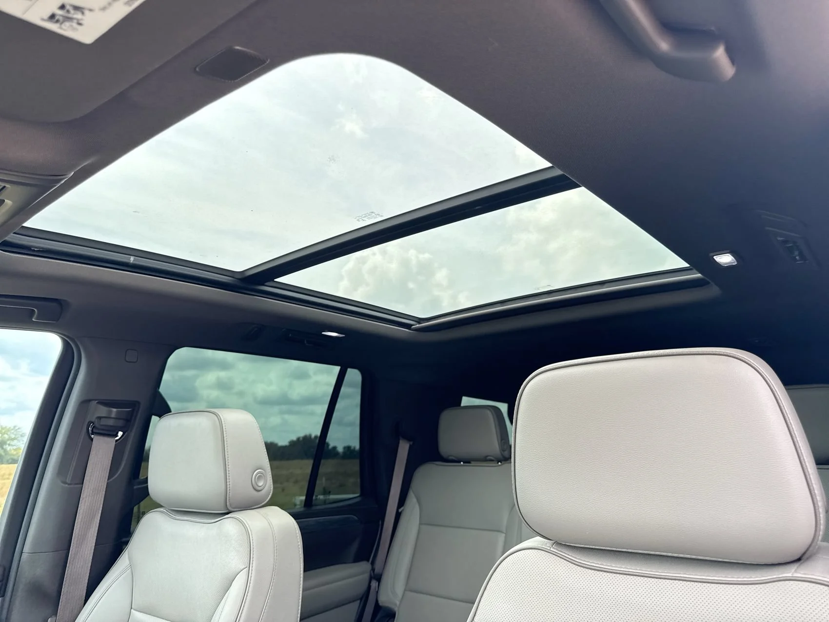 2023 GMC Yukon SLT - Photo 21