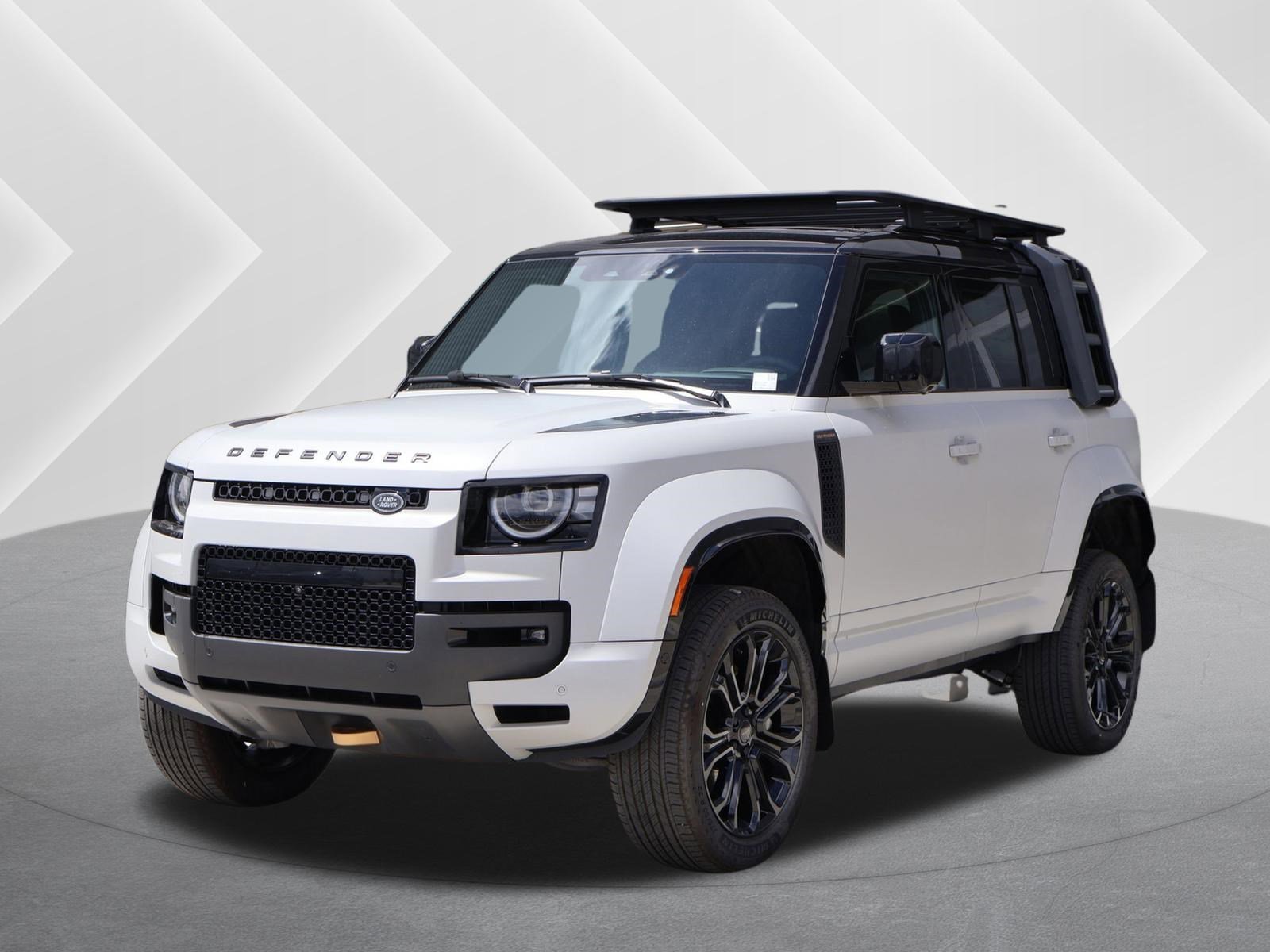 2026 Land Rover Defender 110 OCTA P635's photo