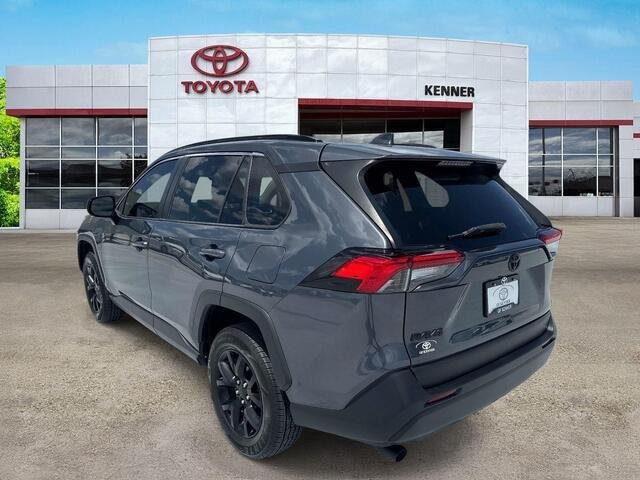 Used 2021 Magnetic Gray Metallic TOYOTA LE image 4