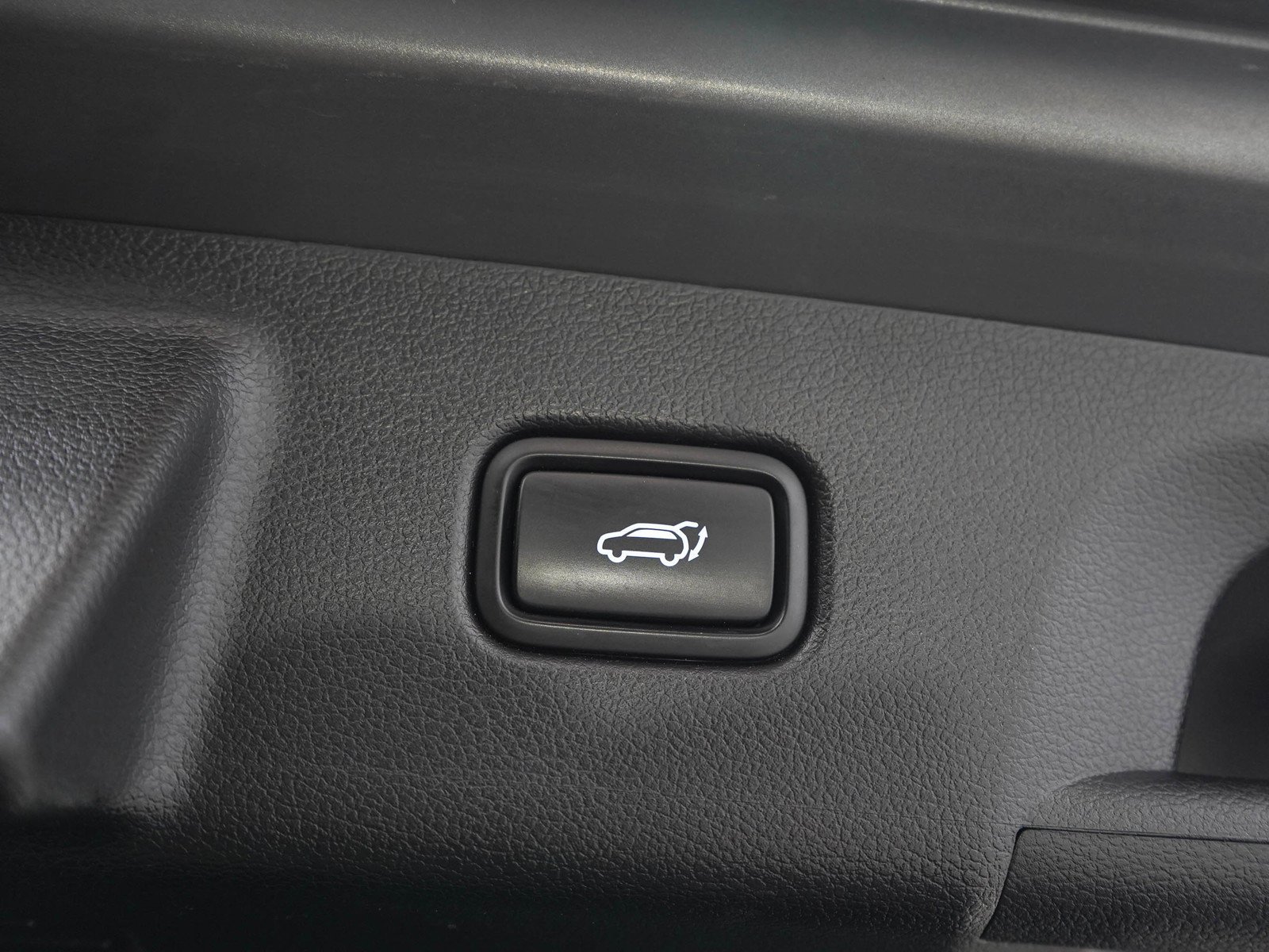 Used 2020 Rainforest Hyundai SEL AWD image 12