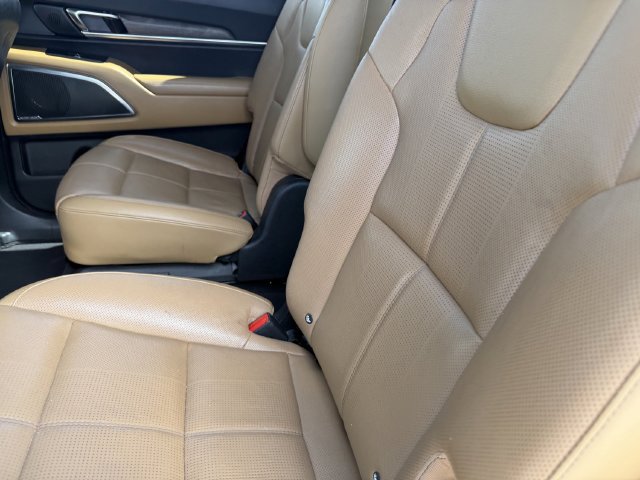 Used 2022 Gray Kia SX image 22