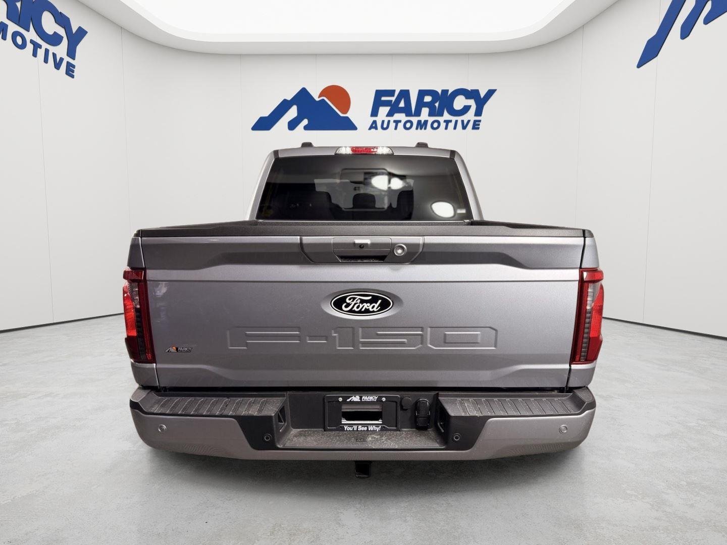 New 2026 Iconic Silver Metallic Ford XLT image 4