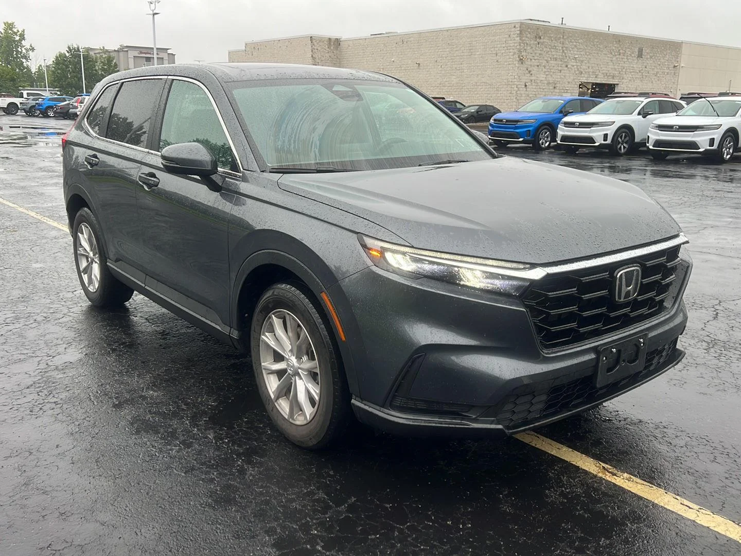 Used 2024 Meteorite Gray Metallic Honda EX image 4