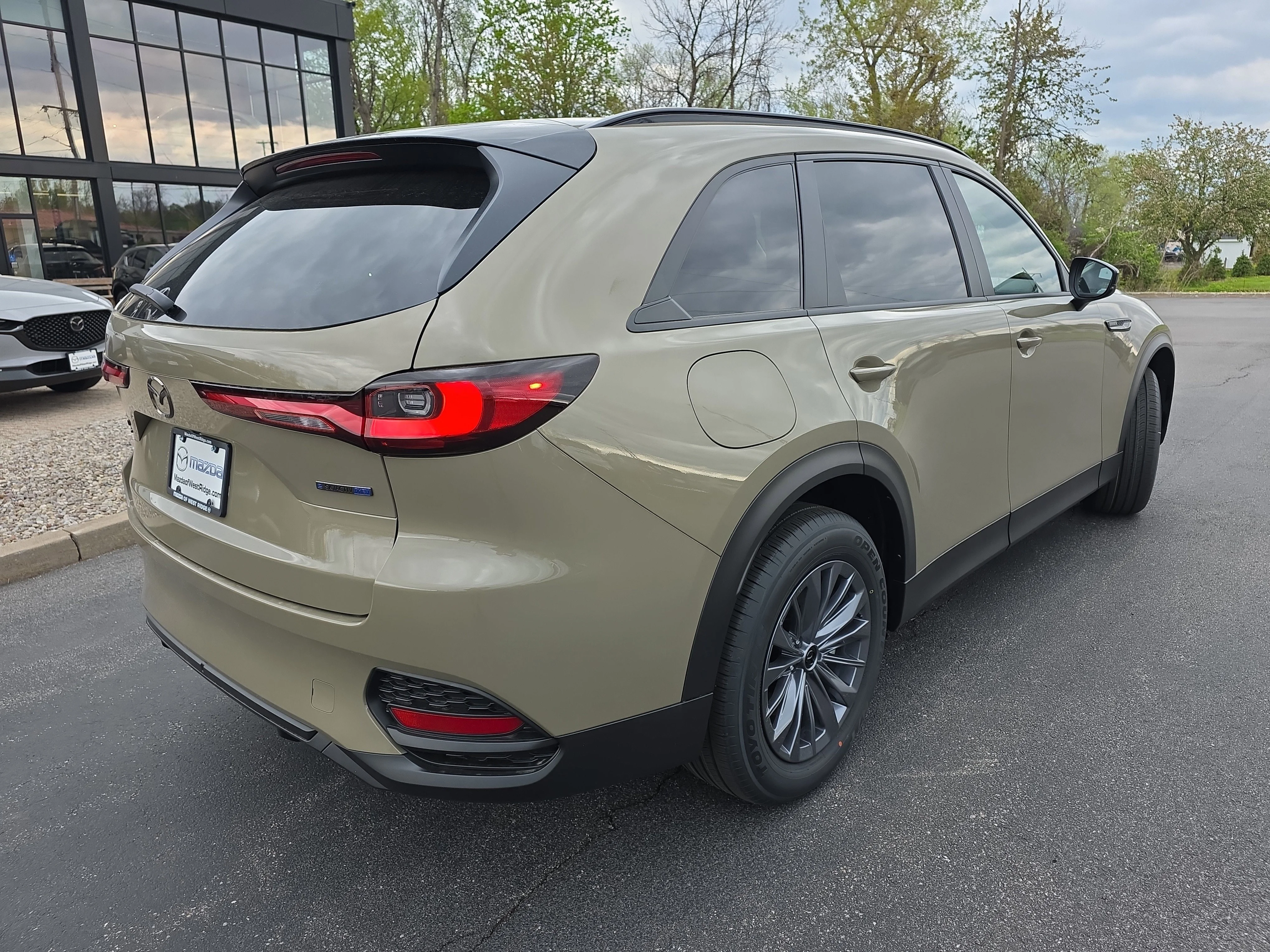 New 2026 Zircon Sand Metallic Mazda SC AWD image 9