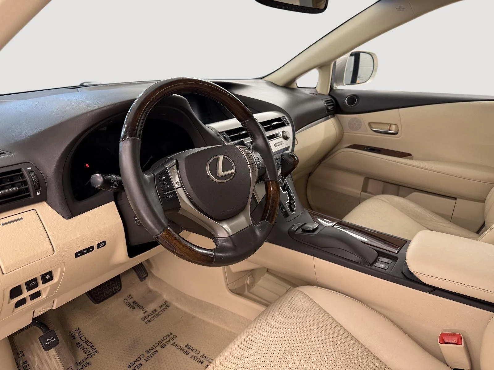 Used 2013 Satin Cashmere Metallic Lexus Base image 18