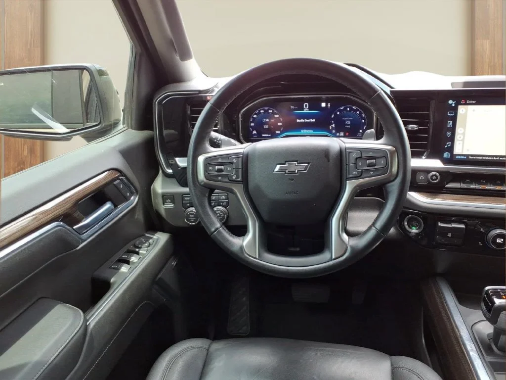 Used 2022 SAND DUNE METALLIC Chevrolet LT Trail Boss image 22