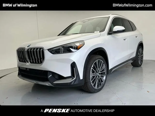 New 2026 Mineral White Metallic BMW xDrive28i image 1