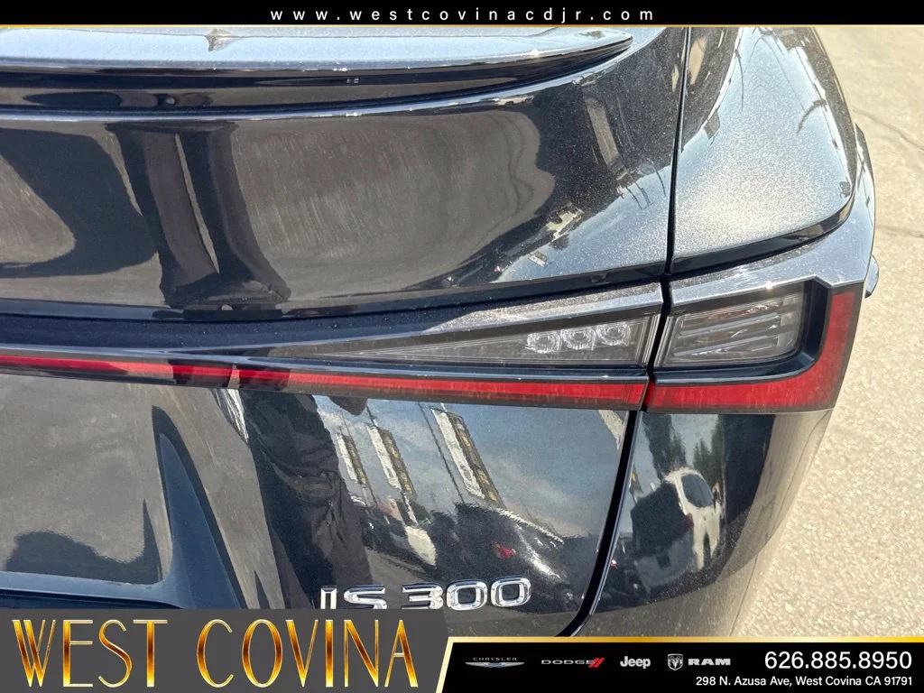 Used 2025 Black Lexus 300 image 27