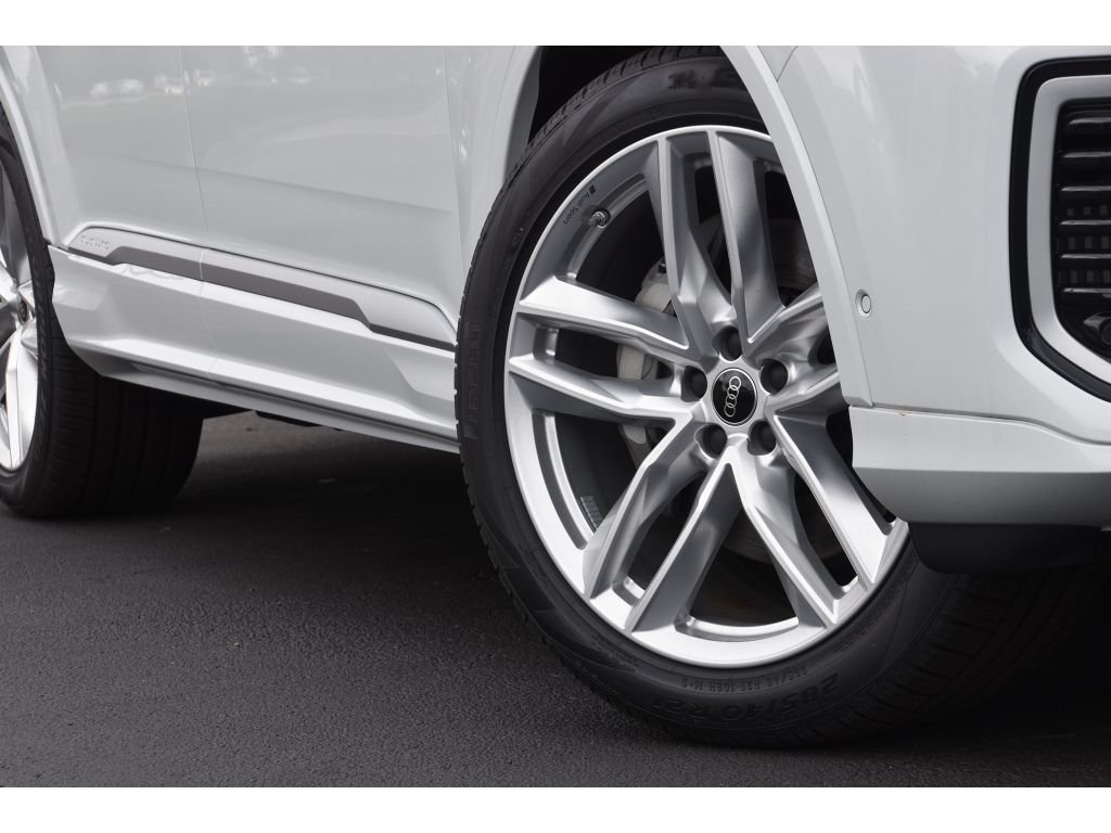 Used 2025 Whi Audi Premium Plus image 10