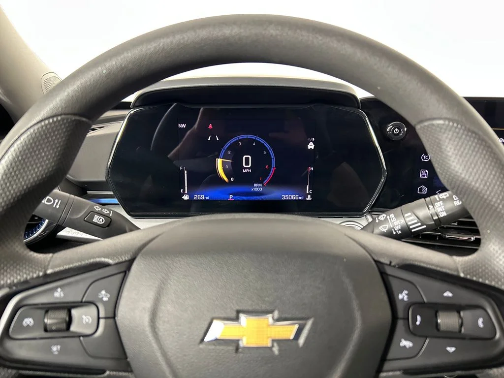 Used 2025 Gray Chevrolet LT image 13