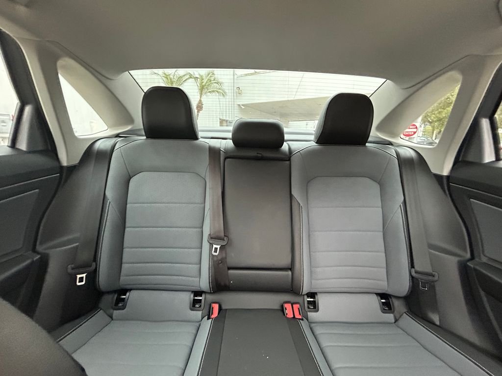 Certified Used 2025 Silver Volkswagen 1.5T SE image 13