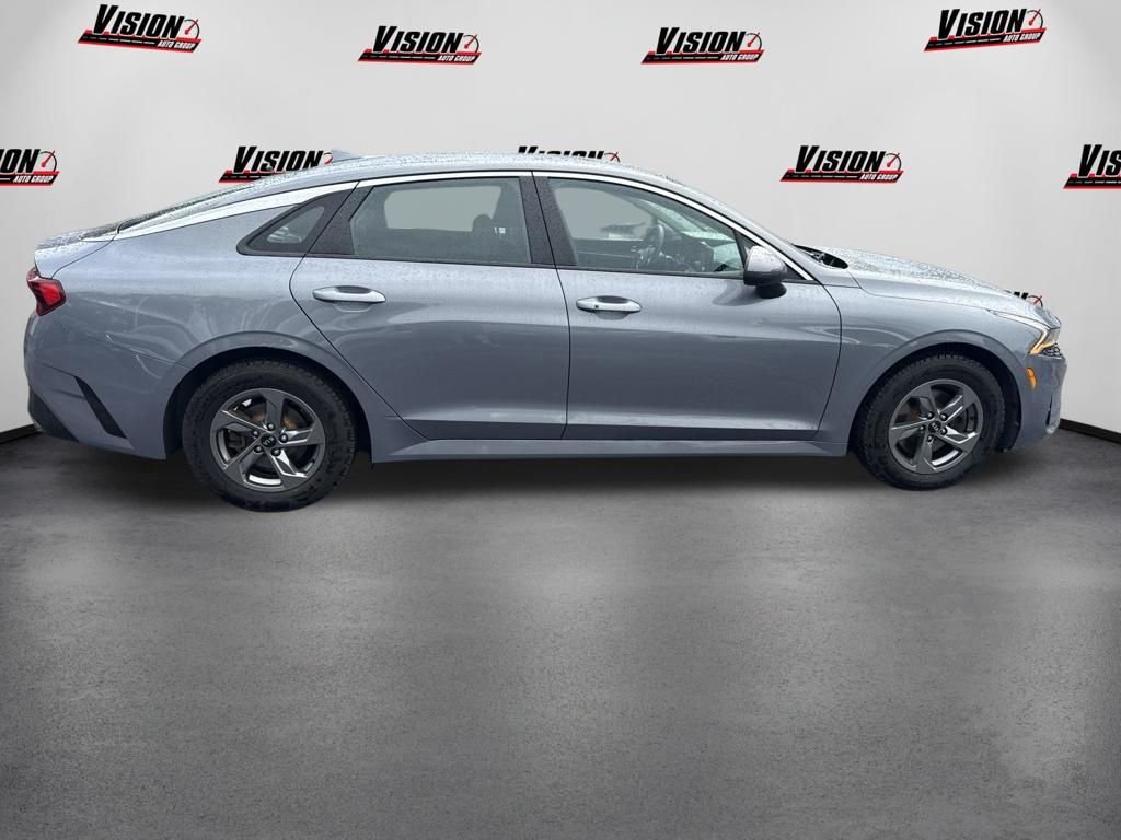 Used 2021 Silver Kia LXS image 4