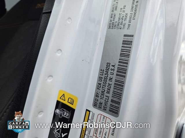 Used 2025 White Jeep Mojave image 21