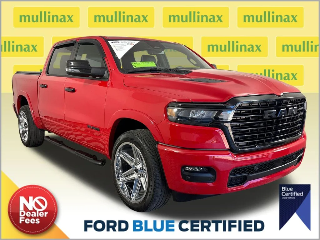 2025 RAM 1500 Laramie 4x4 Crew Cab 5'7's photo