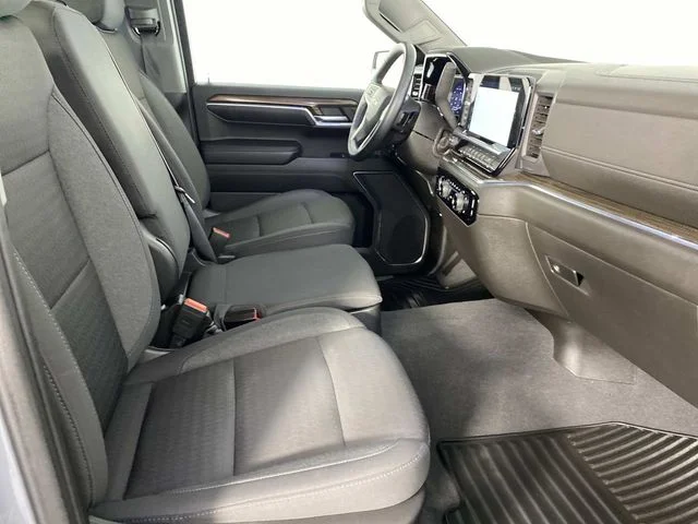 Used 2023 Gray Chevrolet LT image 11