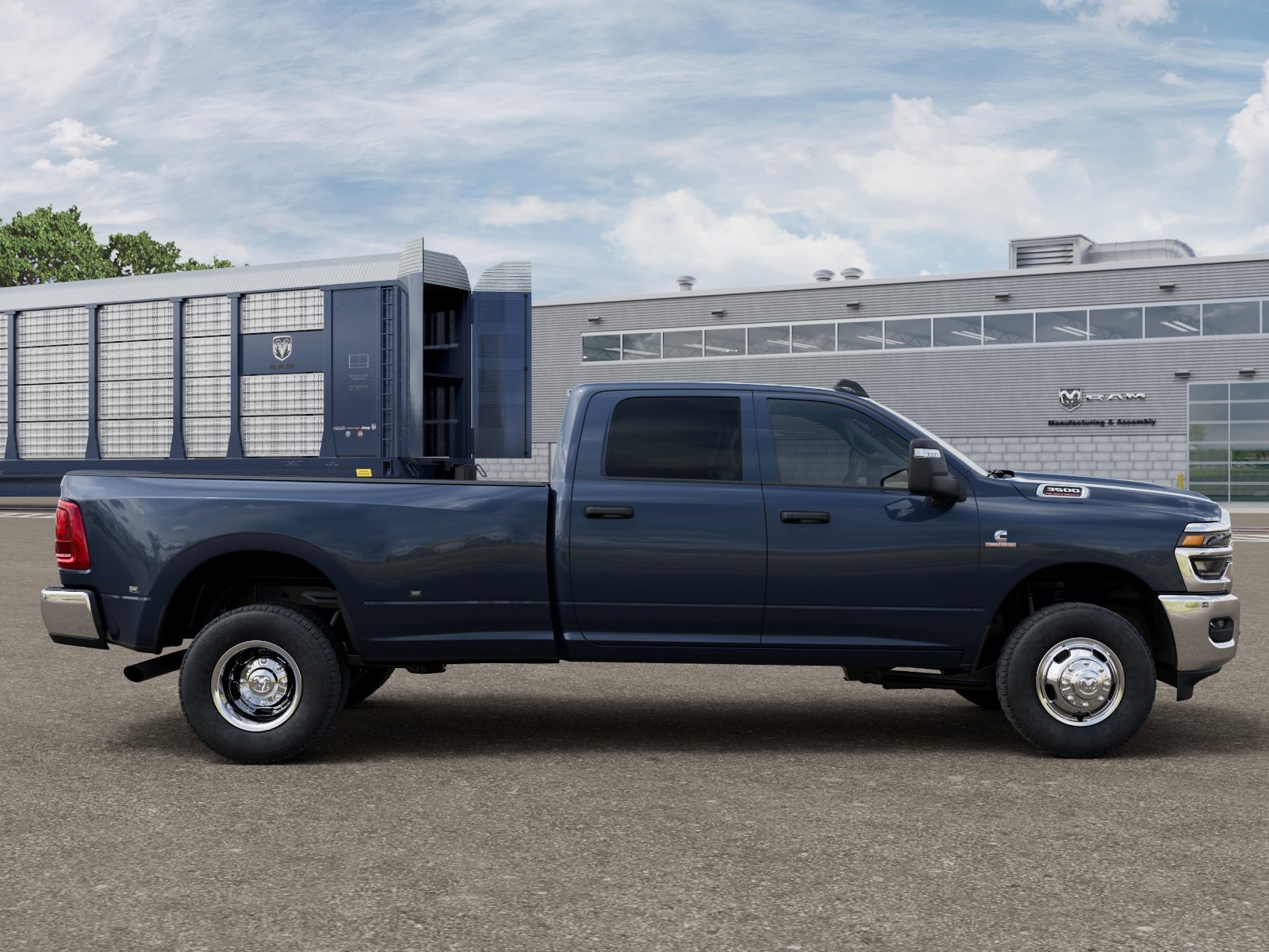 New 2026 Forged Blue Metallic Exterior Paint RAM TRADESMAN image 12