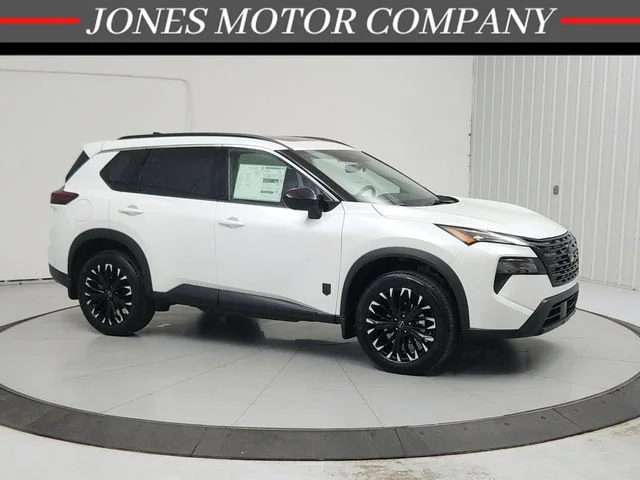 2026 Nissan Rogue Dark Armor's photo
