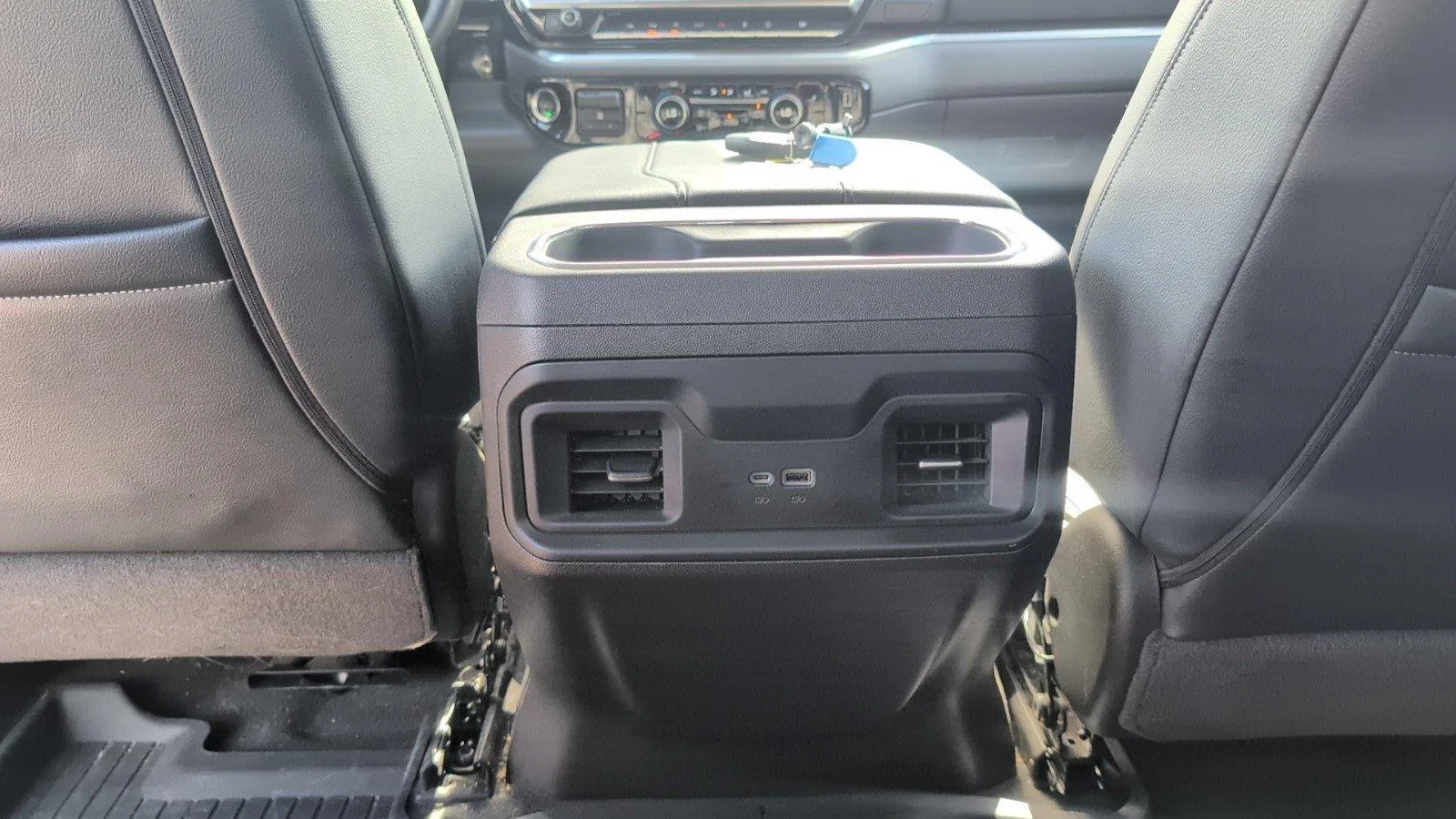 Used 2025 Summit White Chevrolet RST image 35
