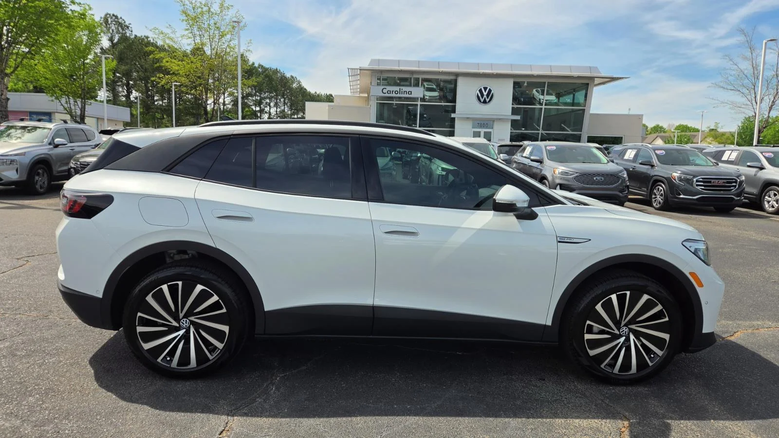 New 2026 Opal White Pearl Volkswagen Pro image 3