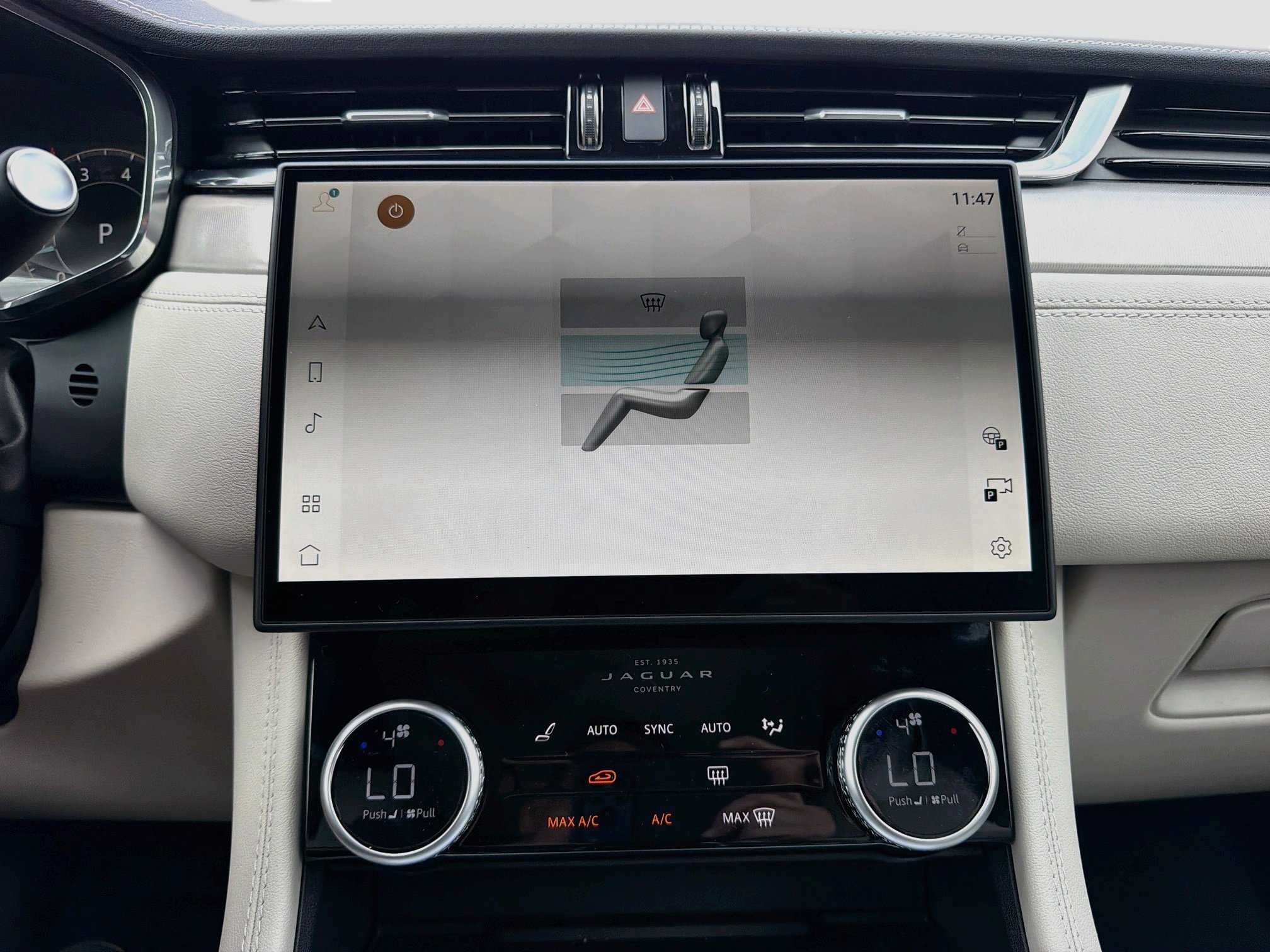 2026 Jaguar F-Pace R-Dynamic S - Photo 35