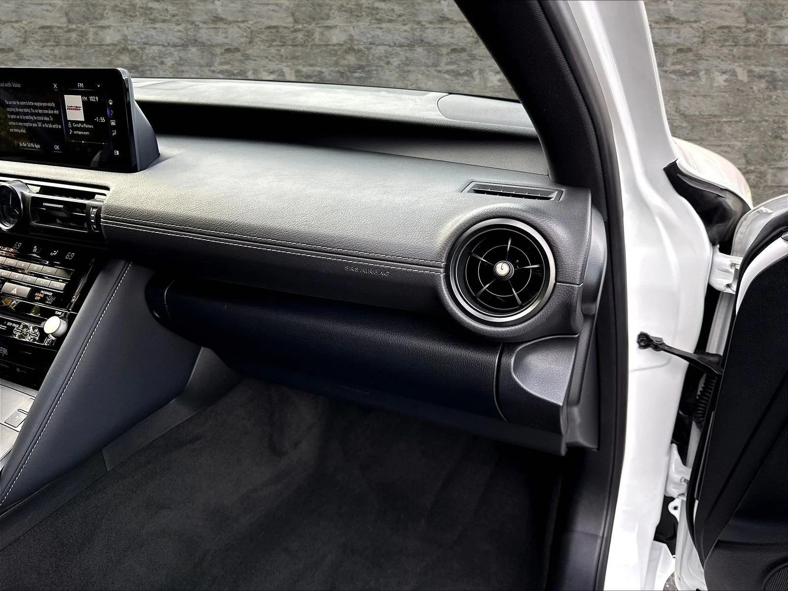 Certified Used 2024 White Lexus  image 28