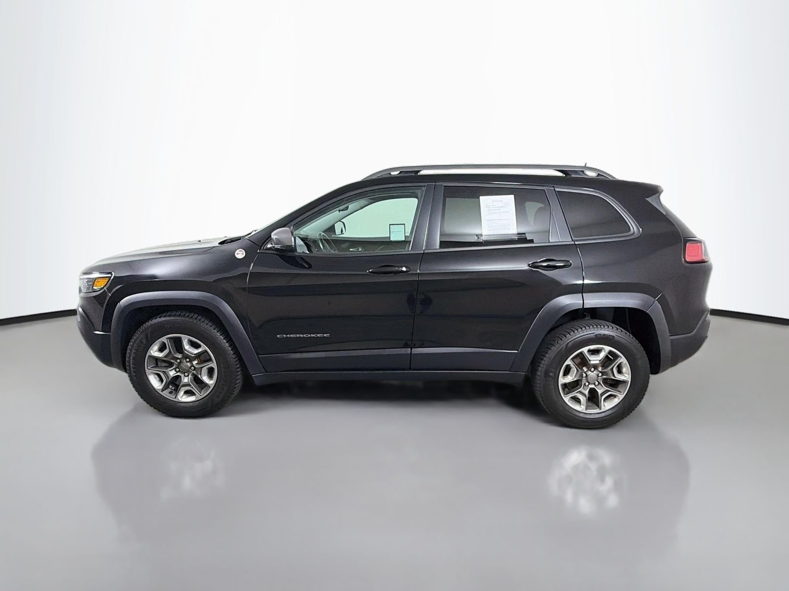 Used 2019 Jeep Cherokee Trailhawk with VIN 1C4PJMBX6KD418846 for sale in Anaheim, CA