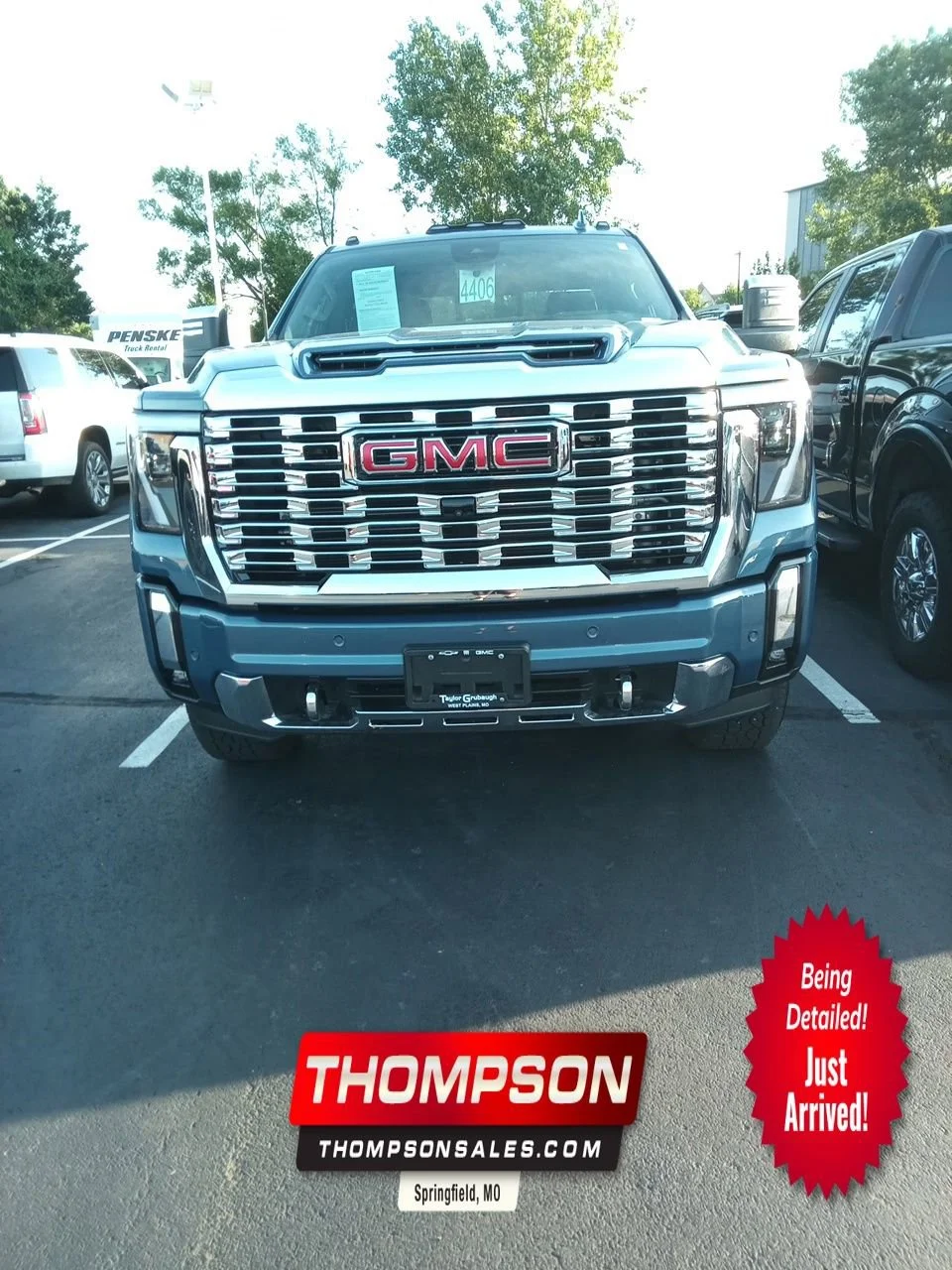 2024 GMC Sierra 4WD Crew Cab Standard Box Denali's photo